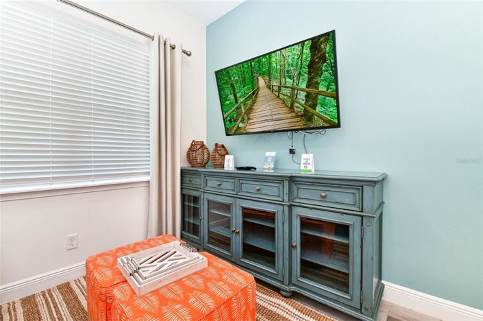 Image No.6-5 Bed Property for sale