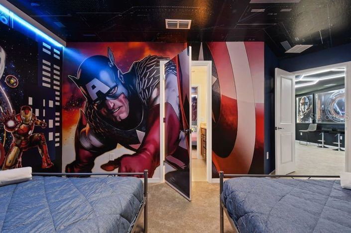 Image No.10-10 Bed Property for sale