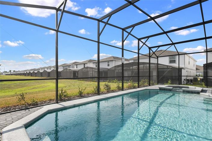 Image No.29-10 Bed Property for sale