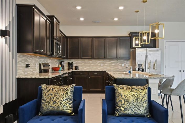 Image No.38-10 Bed Property for sale