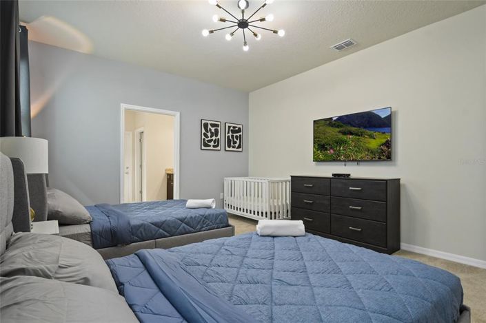 Image No.42-10 Bed Property for sale