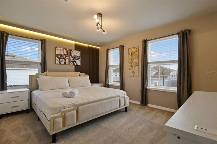 Image No.44-10 Bed Property for sale