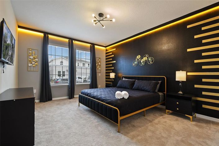 Image No.45-10 Bed Property for sale