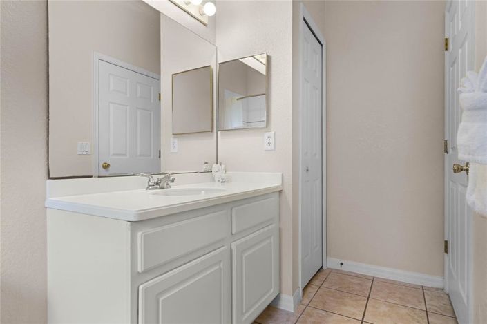 Image No.23-2 Bed Property for sale