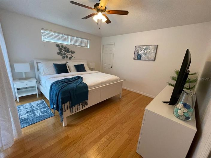 Image No.19-4 Bed Property for sale