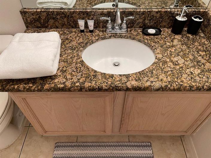 Image No.30-4 Bed Property for sale