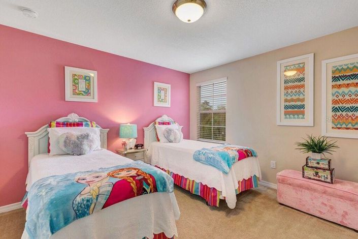 Image No.23-5 Bed Property for sale