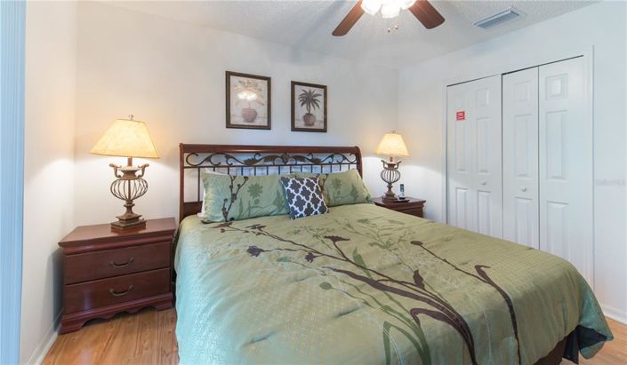 Image No.14-3 Bed Townhouse for sale