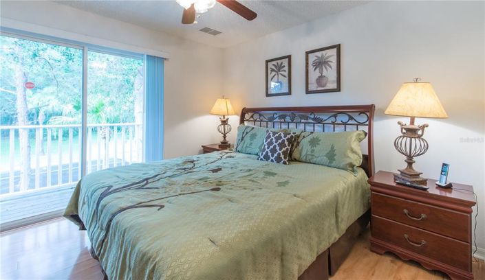 Image No.19-3 Bed Townhouse for sale