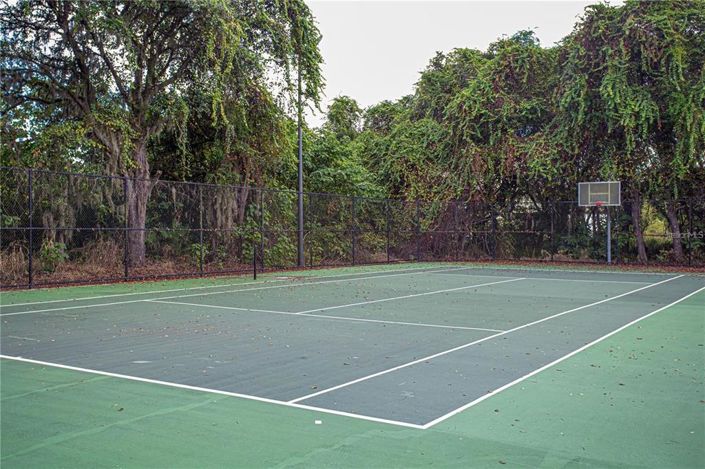 Image No.30-3 Bed Townhouse for sale