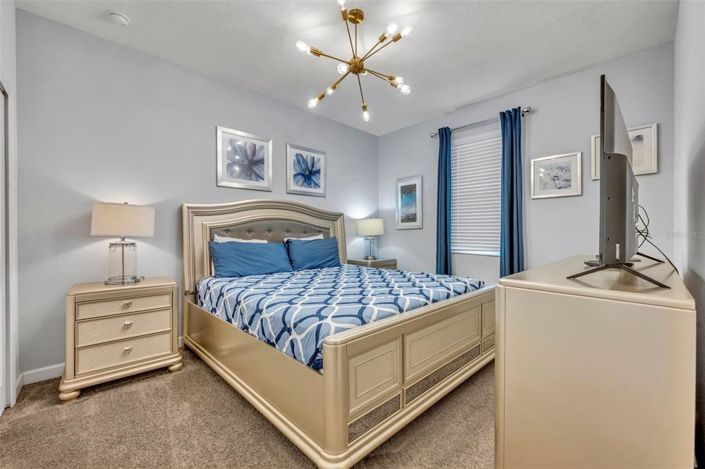 Image No.21-8 Bed Property for sale