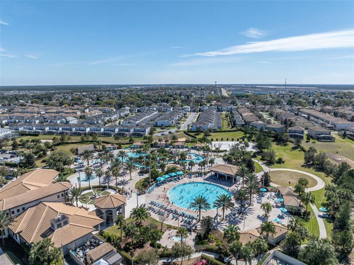 Image No.62-8 Bed Property for sale