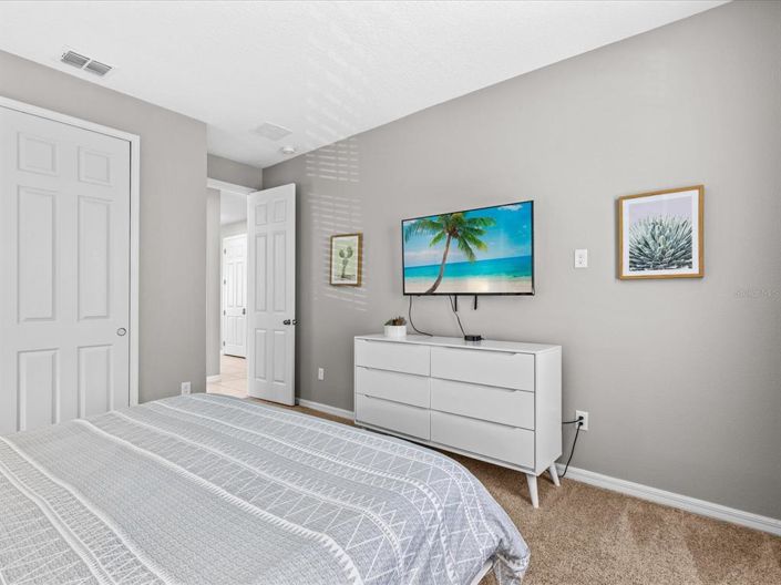 Image No.14-7 Bed Property for sale