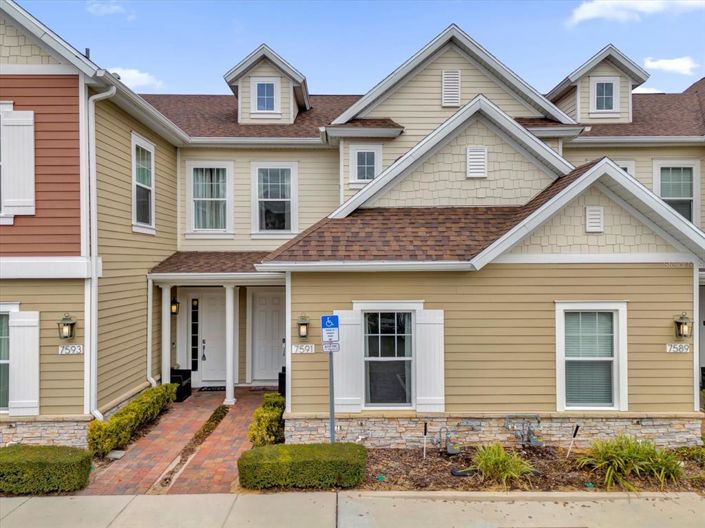 Image No.1-3 Bed Townhouse for sale