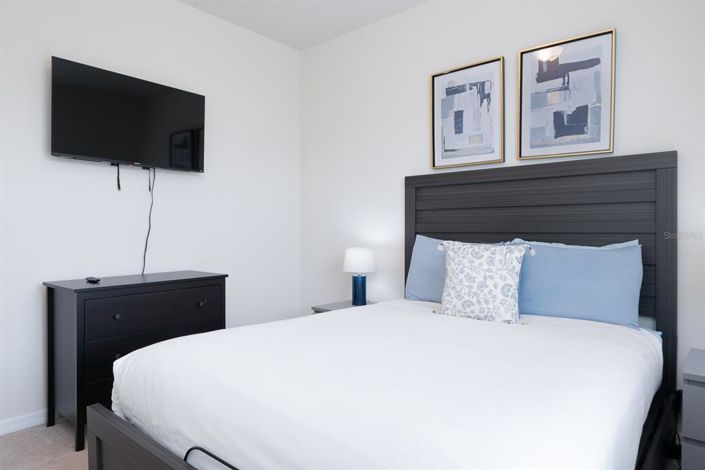 Image No.11-5 Bed Townhouse for sale