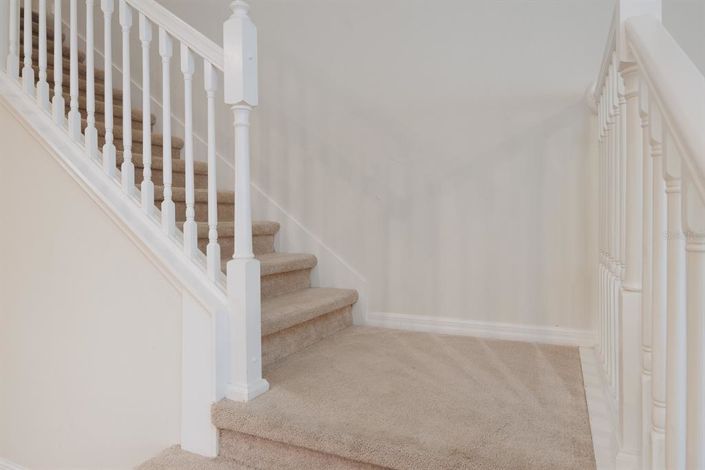 Image No.23-5 Bed Townhouse for sale