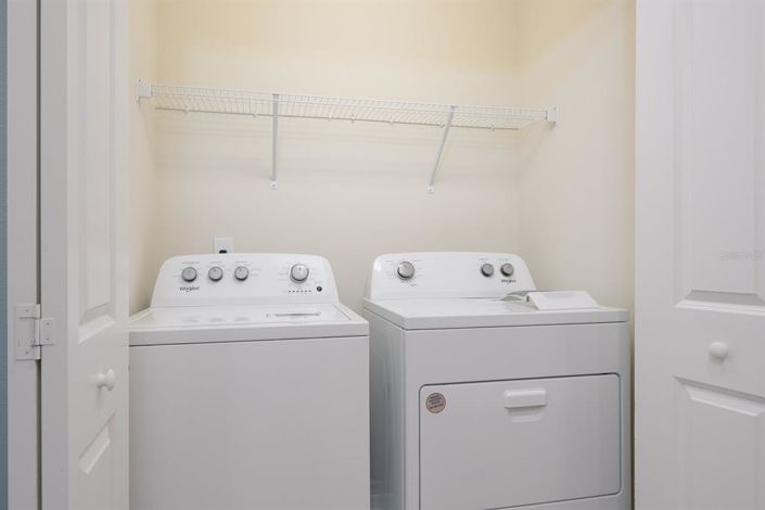 Image No.25-5 Bed Townhouse for sale