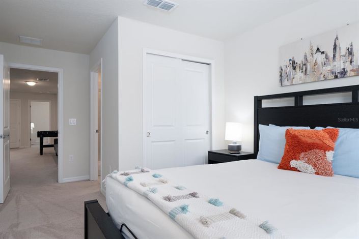 Image No.32-5 Bed Townhouse for sale