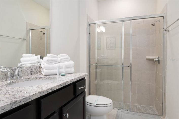 Image No.9-5 Bed Townhouse for sale