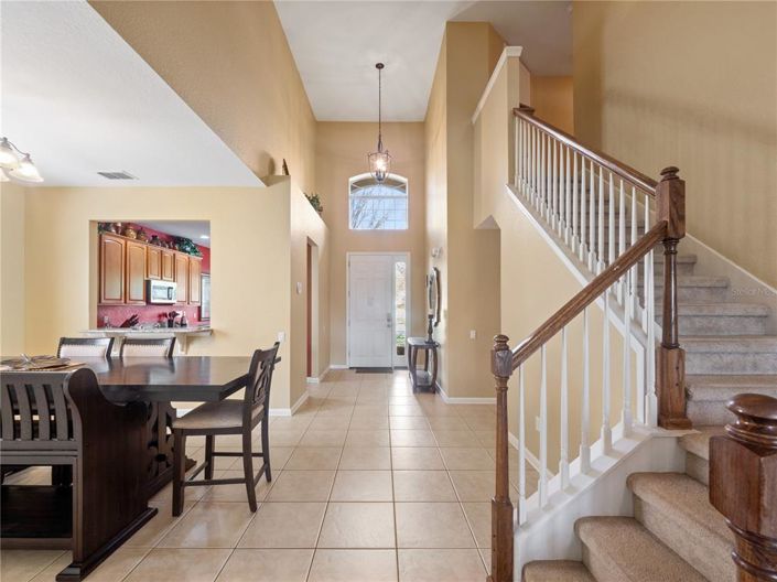 Image No.10-5 Bed Property for sale