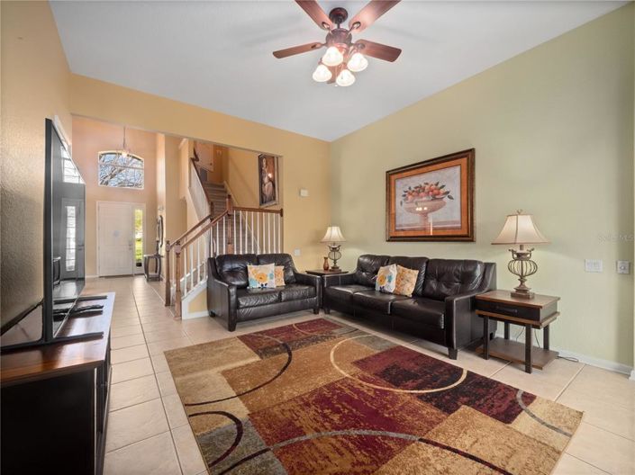 Image No.12-5 Bed Property for sale