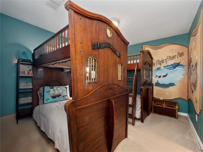 Image No.28-5 Bed Property for sale