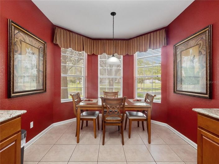 Image No.7-5 Bed Property for sale