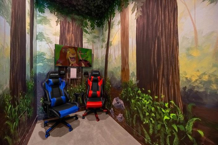 Image No.17-6 Bed Property for sale