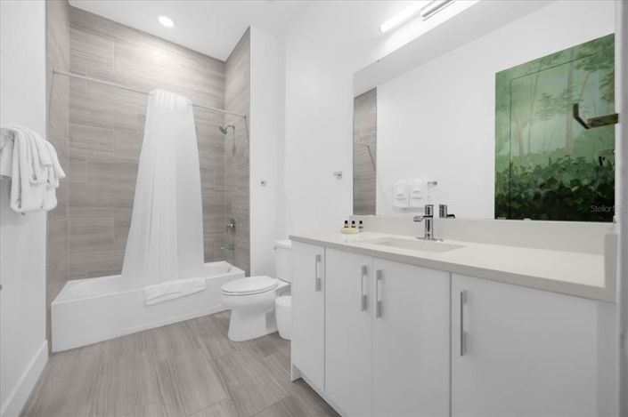 Image No.21-6 Bed Property for sale