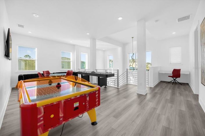 Image No.33-6 Bed Property for sale