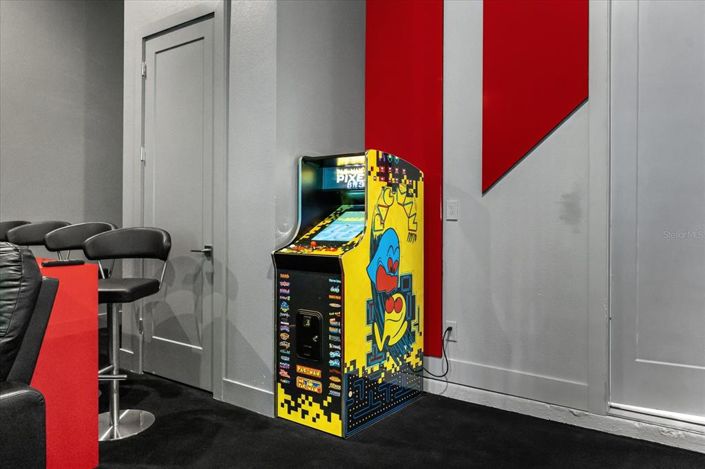 Image No.46-6 Bed Property for sale