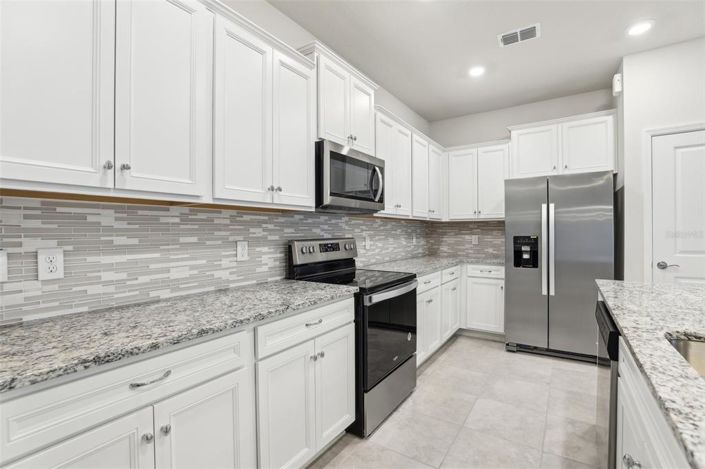 Image No.11-5 Bed Townhouse for sale