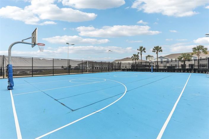 Image No.44-5 Bed Townhouse for sale