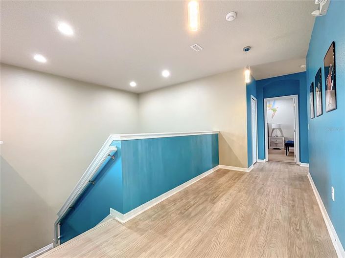 Image No.20-9 Bed Property for sale