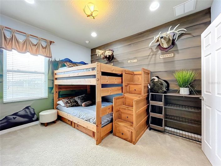 Image No.30-9 Bed Property for sale