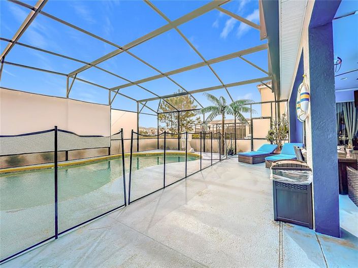 Image No.63-9 Bed Property for sale