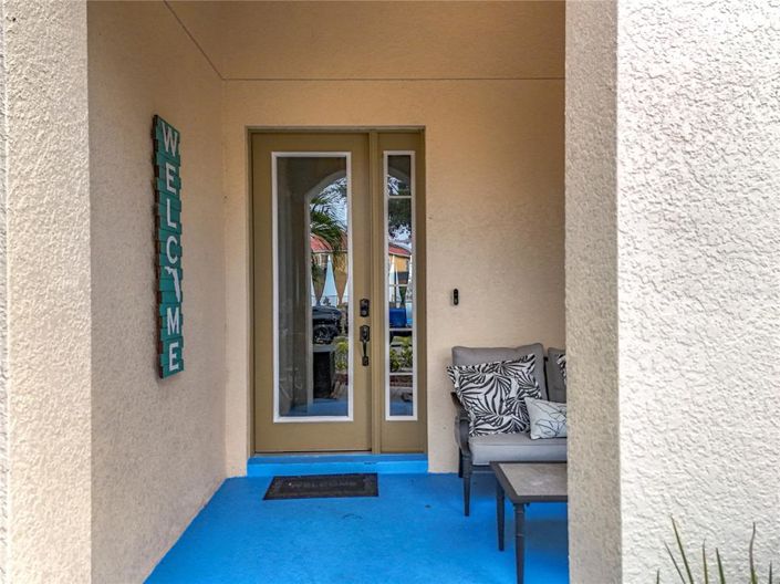 Image No.7-9 Bed Property for sale