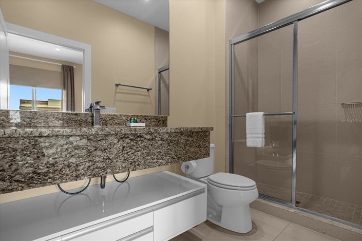 Image No.19-3 Bed Townhouse for sale