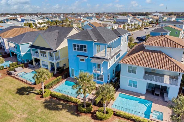 Image No.11-8 Bed Property for sale