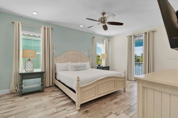 Image No.40-8 Bed Property for sale