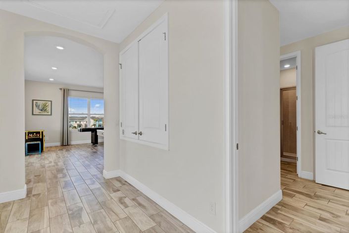 Image No.49-8 Bed Property for sale