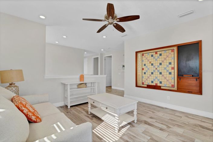 Image No.54-8 Bed Property for sale