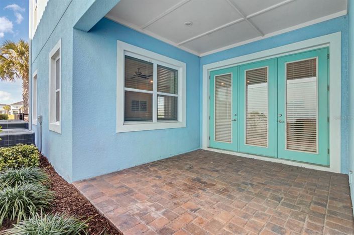 Image No.55-8 Bed Property for sale