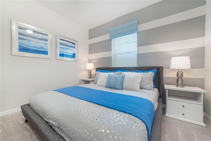 Image No.8-5 Bed Property for sale