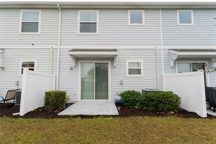 Image No.17-3 Bed Townhouse for sale