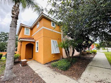 Maison de ville de 4 chambres à vendre à Kissimmee