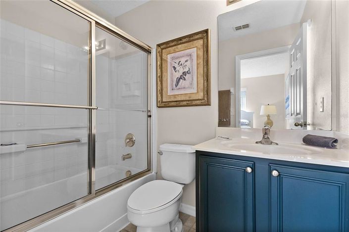 Image No.27-5 Bed Property for sale