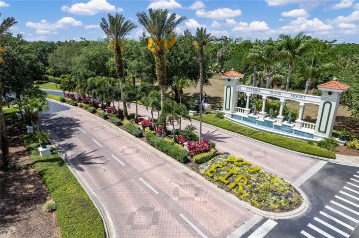 Image No.71-5 Bed Property for sale