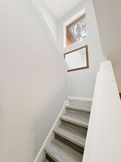 Image No.15-4 Bed Townhouse for sale