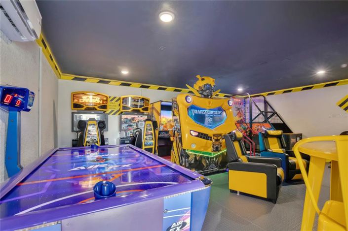 Image No.57-6 Bed Property for sale